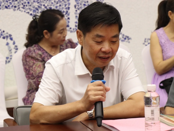 1786922474926863.jpg 陈国清介绍.JPG