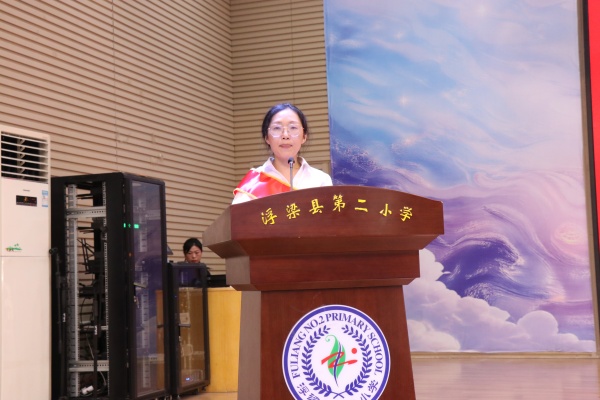 获奖教师发言.JPG