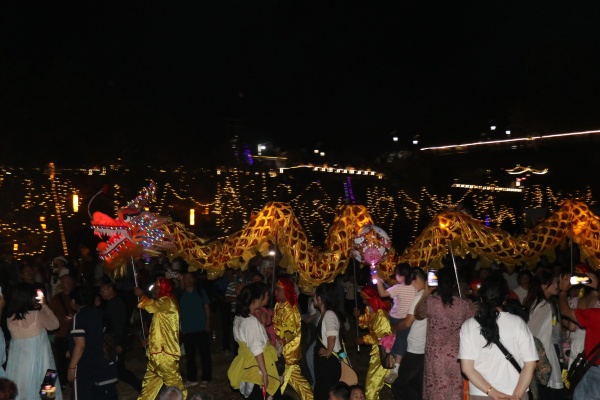 1792288882533665.jpg 金龙游行.JPG